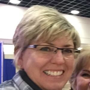 Meet your Posher, Dana